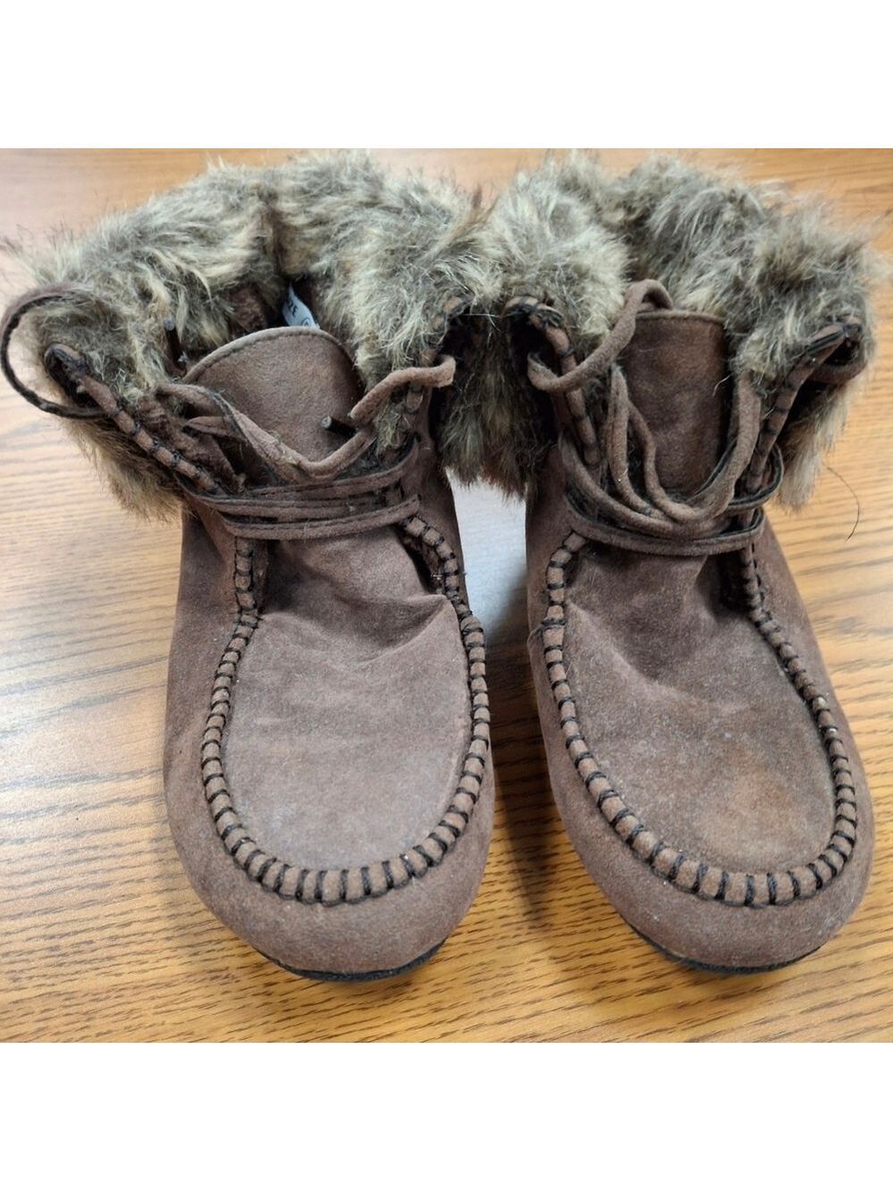 Kalli brown leather moccasin boots euc Sz 8